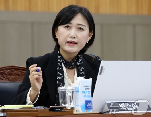 백승아 더불어민주당 원내대변인. ⓒ News1 윤일지 기자