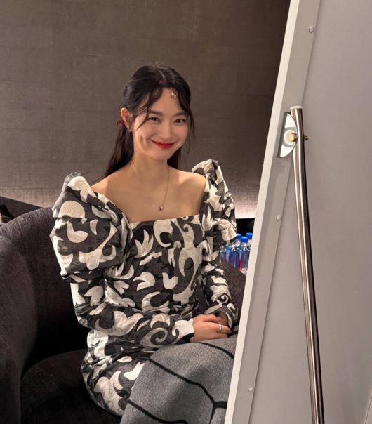 사진=신민아 인스타그램 갈무리