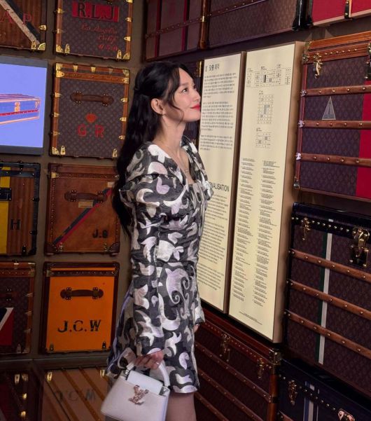 사진=신민아 인스타그램 갈무리