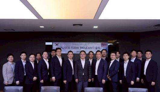 포스코플로우 태국법인 개소식에 참석한 포스코 그룹 관계자들이 모여 기념촬영을 하고 있다. (포스코플로우 제공)