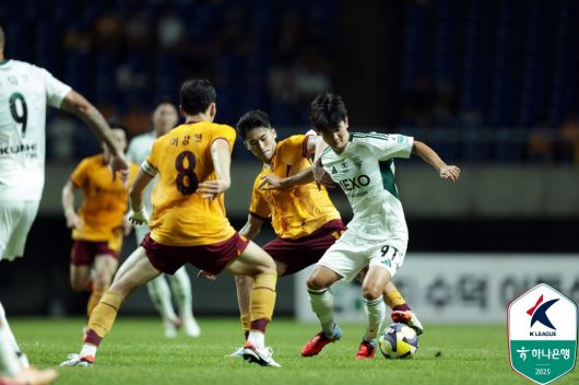 전북 현대와 광주FC가 6일 코리아컵 결승전을 치른다. (한국프로축구연맹 제공)