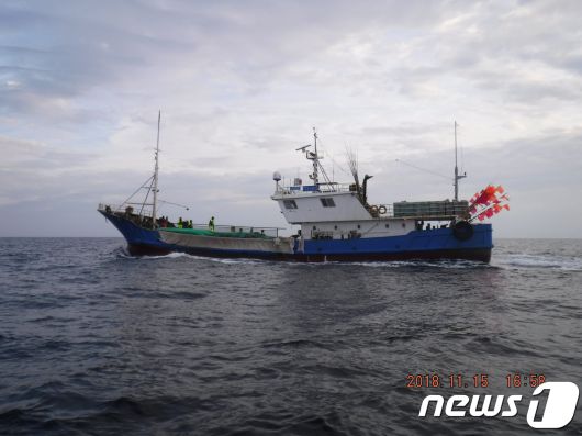 서해 상에서 조업 중인 어선. (사진은 기사 내용과 무관함) / 뉴스1 ⓒ News1 2018.11.16/뉴스1