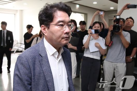 정치자금법 위반 혐의로 기소된 윤석준 대구 동구청장. <자료 사진>  ⓒ News1 공정식 기자