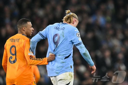 음바페(왼쪽)와 홀란드 ⓒ AFP=뉴스1