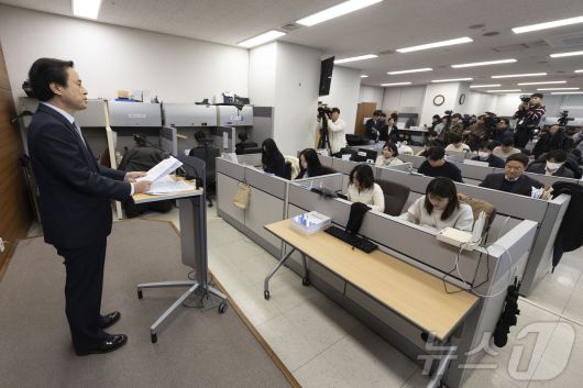 12·3 비상계엄 관련 내란·외환 의혹을 수사했던 내란 특검팀의 조은석 특별검사가 15일 오전 서울 서초구 고등검찰청에서 180일간의 수사 기간을 마치고 최종 수사 결과를 발표하고 있다. (공동취재) 2025.12.15/뉴스1 ⓒ News1 박지혜 기자