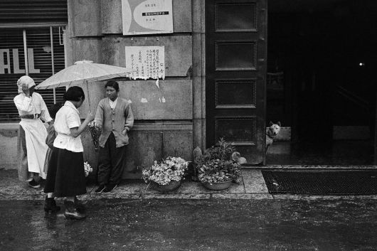 Han Youngsoo, 서울 종로 2가 Jongno 2-ga, Seoul 1959. ⓒ 2025. 한영수문화재단. All rights reserved (백아트 제공)