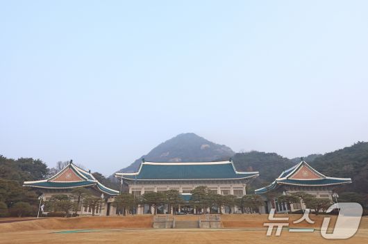 이재명 대통령이 청와대 집무를 시작한 29일 청와대 본관의 모습. (청와대통신사진기자단) 2025.12.29/뉴스1 ⓒ News1 이재명 기자