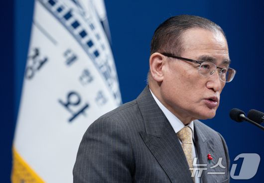 위성락 국가안보실장이 2일 춘추관에서 이재명 대통령의 국빈 방중 일정 관련 브리핑을 하고 있다. 2026.1.2/뉴스1 ⓒ News1 이재명 기자