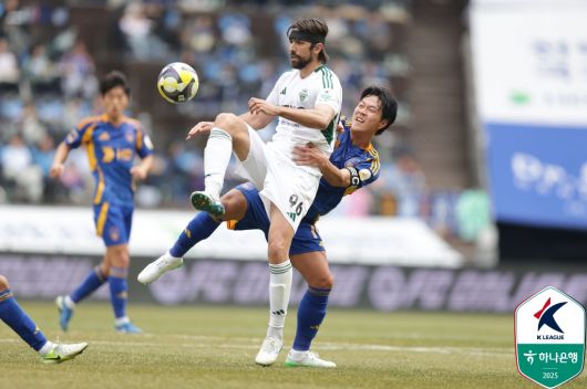정상을 지켜야하는 전북에게도, 부활해야하는 울산에게도 2026년은 아주 중요하다. (한국프로축구연맹 제공)