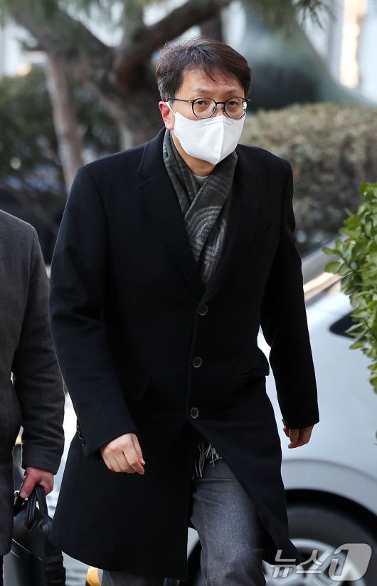 박대준 전 쿠팡 대표가 8일 오후 서울 마포구 서울경찰청 공공범죄수사대에 참고인 조사를 받기 위해 출석하고 있다.  2026.1.8/뉴스1 ⓒ News1 박지혜 기자