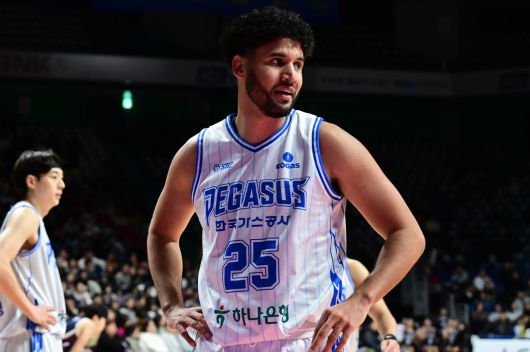 대구 한국가스공사 외국인 선수 베니 보트라이트는 10일 부산 사직체육관에서 열린 2025-26 프로농구 부산 KCC전에서 28점을 넣어 팀의 89-75 승리를 이끌었다. (KBL 제공)