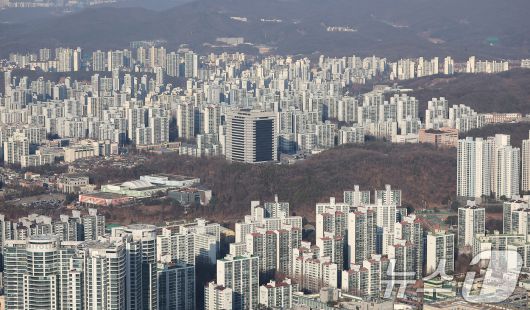 경찰청 헬기에서 바라본 경기 성남시 정자동 아파트 단지 /뉴스1 ⓒ News1 김진환 기자