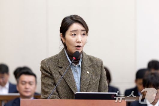 강선우 무소속 의원. 2025.11.12/뉴스1 ⓒ News1 이승배 기자