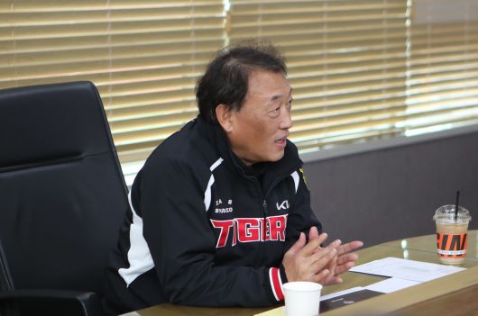 최준영 KIA 타이거즈 대표이사가 19일 진행된 전력 강화 세미나에서 발언하고 있다. (KIA 제공)