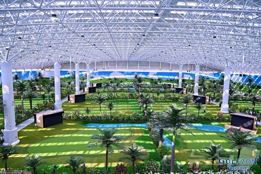 중국에 오픈한 시티골프 2호 연길점의 내부 전경 (골프존 제공)