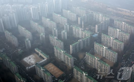 서울 송파구 롯데월드타워 서울스카이에서 바라본 아파트 단지 모습. 2026.1.15/뉴스1 ⓒ News1 김성진 기자