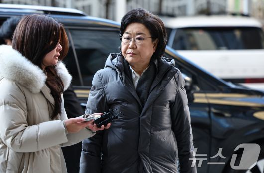 이혜훈 기획예산처 장관 후보자가 22일 오전 서울 중구 예금보험공사에 마련된 인사청문회 준비 사무실로 출근하고 있다. 2026.1.22/뉴스1 ⓒ News1 김도우 기자