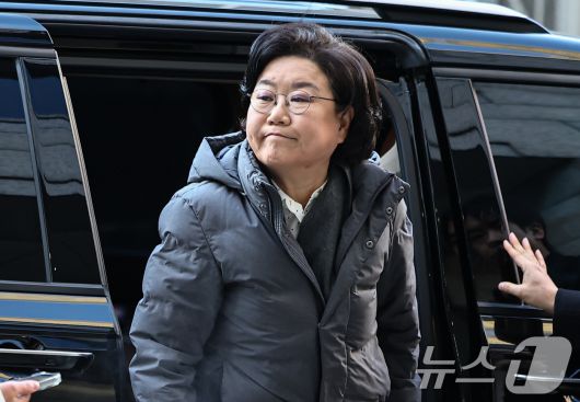 이혜훈 기획예산처 장관 후보자가 22일 오전 서울 중구 예금보험공사에 마련된 인사청문회 준비 사무실로 출근하고 있다. 2026.1.22/뉴스1 ⓒ News1 김도우 기자