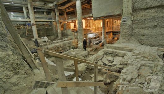 서쪽 벽 광장 아래 발굴 현장 (에밀 알라젬, 이스라엘 고대유물관리국 제공)