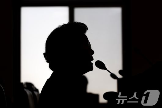 이혜훈 기획예산처 장관 후보자가 23일 서울 여의도 국회에서 열린 제431회국회(임시회) 재정경제기획위원회 인사청문회에 출석해 의원 질의에 답변하고 있다. 2026.1.23/뉴스1 ⓒ News1 이승배 기자