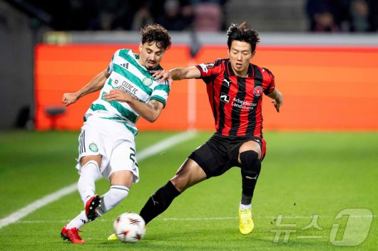 미트윌란 수비수 이한범(오른쪽). ⓒ AFP=뉴스1