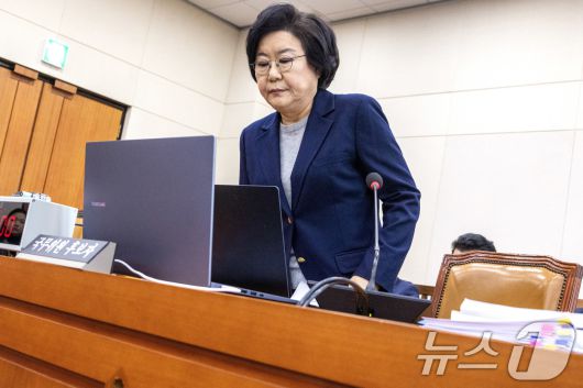 이혜훈 기획예산처 장관 후보자가 23일 서울 여의도 국회에서 열린 제431회국회(임시회) 재정경제기획위원회 인사청문회에 출석해 있다. 2026.1.23/뉴스1 ⓒ News1 국회사진기자단