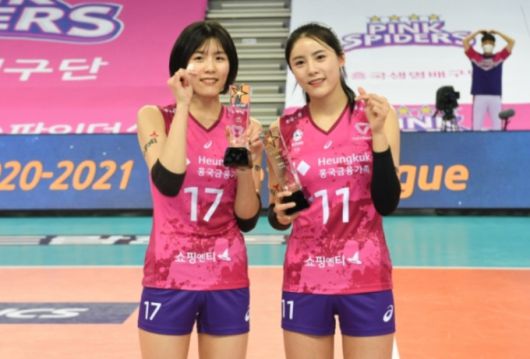 흥국생명 이재영(왼쪽)과 이다영 쌍둥이 자매. [사진= KOVO]