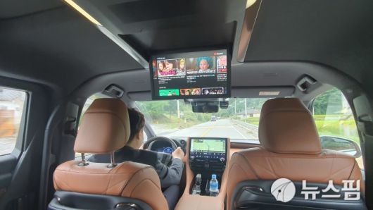 [서울=뉴스핌] 채송무 기자 = 토요타의 프리미엄 미니밴 알파드. 2023.09.21 dedanhi@newspim.com