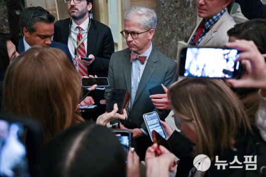3일(현지시간) 케빈 매카시 해임으로 임시 하원의장이 된 패트릭 맥헨리 공화당 의원. [사진=로이터 뉴스핌]