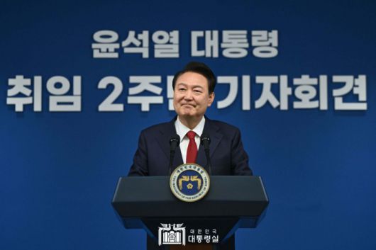 [서울=뉴스핌] 윤석열 대통령이 9일 용산 대통령실 브리핑룸에서 취임 2주년 기자회견을 하고 있다. [사진=대통령실 ] 2024.05.09 photo@newspim.com