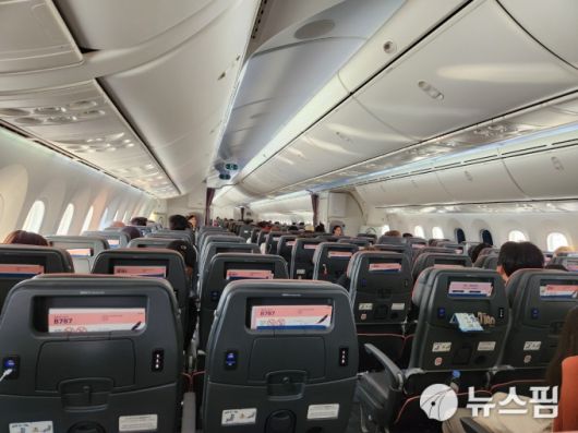 324명이 탑승할 수 있는 에어재팬 보잉787 항공기 실내. 2024.6.22 [사진=이영태 여행선임기자]