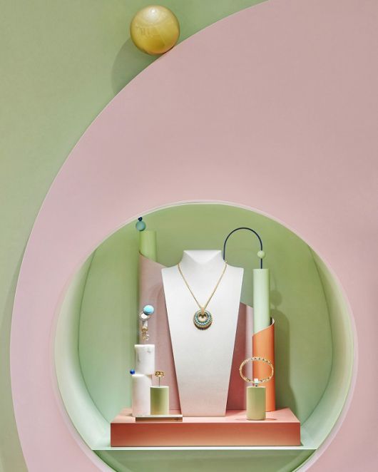 반클리프 아펠_뻬를리 팝업_쇼케이스