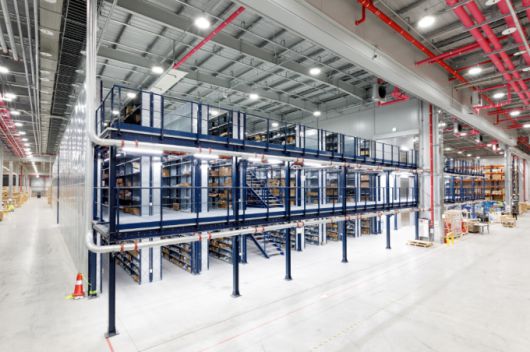 BMW그룹코리아 RDC 웨어하우스 메자닌랙. [사진=BMW그룹코리아]