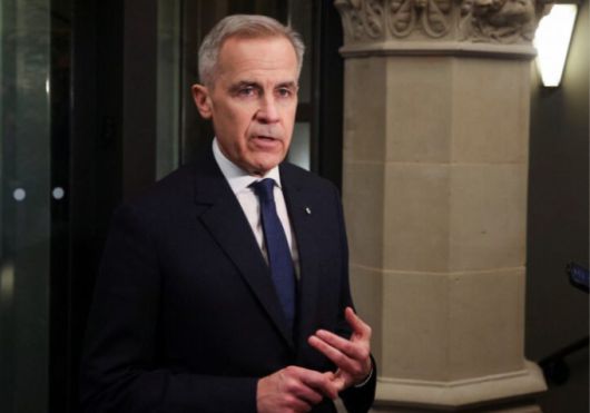 마크 카니 캐나다 총리가 2일 내각회의에 참석하기 위해 오타와의 의회  건물(Parliament Hill)에 들어서고 있다.                          [서울=뉴스핌]박공식 기자 = 2025.04.04 kongsikpark@newspim.com