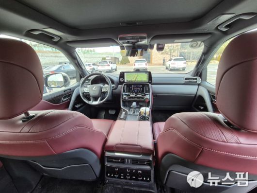 [인제=뉴스핌] 김승현 기자 = 렉서스 플래그십 대형 SUV LX 700h의 4세대 모델 '디 올 뉴 LX 700h'(THE ALL-NEW LX 700h)'. 2025.04.04 kimsh@newspim.com