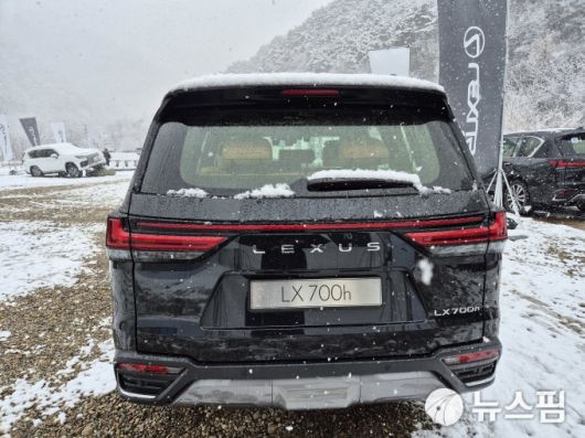 [인제=뉴스핌] 김승현 기자 = 렉서스 플래그십 대형 SUV LX 700h의 4세대 모델 '디 올 뉴 LX 700h'(THE ALL-NEW LX 700h)'. 2025.04.04 kimsh@newspim.com
