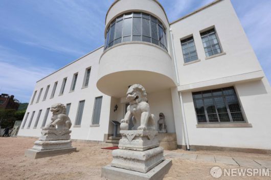 [서울=뉴스핌] 양윤모 기자 = 간송미술관이 1년 7개월간의 복원·수리를 마치고  '보화각'으로 30일 다시 문을 연다. 2024.04.29 yym58@newspim.com