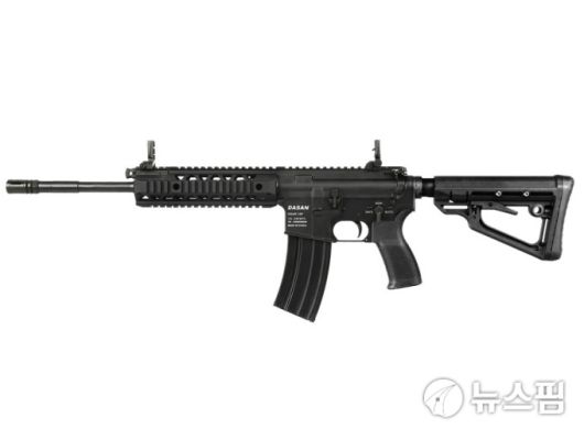 [서울=뉴스핌] 오동룡 군사방산전문기자 =다산기공이 만든 가스피스톤식 AR15 소총 DSAR-15P. 2020년 '특수작전용 기관단총 1형' 사업에서 우선협상대상자로 선정돼 'K16'으로도 불렸던 기종이다. [사진=다산기공 홈페이지] 2025.04.17 gomsi@newspim.com
