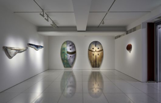 [서울=뉴스핌] 이지은 기자 = 아라리오갤러리 서울에서 열리는 요한한 작가의 개인전 '엮는 자' 전시 전경. [사진=아라리오갤러리] 2025.04.22 alice09@newspim.com