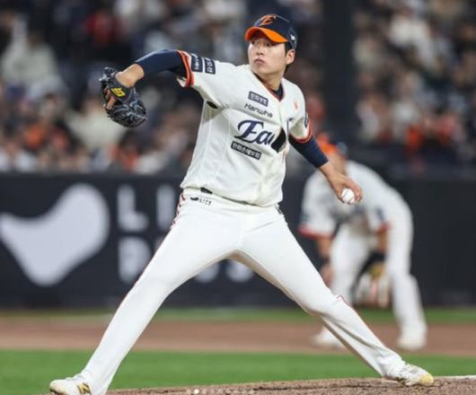 [서울=뉴스핌] 한화의 불펜 투수 조동욱이 11일 키움과의 경기에서 8회에 등판해 0.2 이닝 무실점을 기록했다. [사진 = 한화]  2025.04.11 wcn05002@newspim.com