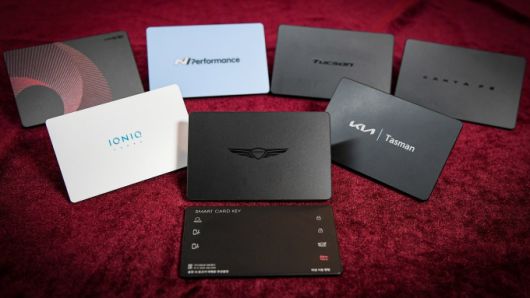 현대모비스는 온라인 현대샵에서 선풍적 인기를 끌고 있는 스마트 카드키를 4월 말부터 제네시스 전 차종으로 확대 런칭했다. [사진=현대모비스]