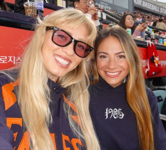 [서울=뉴스핌] 한화의 외국인 투수 코디 폰세의 아내인 엠마(왼쪽)와 라이언 와이스 아내인 헤일리 브룩이 직관한 뒤 사진을 찍었다. [사진 = 헤일리 브룩 인스타그] 2025.04.25 wcn05002@newspim.com