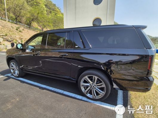 [춘천=뉴스핌] 김승현 기자 = 캐딜락 더 뉴 에스컬레이드 2025.05.07 kimsh@newspim.com