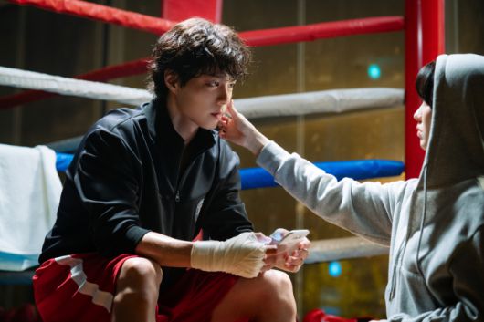 [서울=뉴스핌] 최문선 인턴기자 = '굿보이' 스틸컷. [사진=디즈니+] 2025.05.30 moonddo00@newspim.com