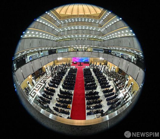 [서울=뉴스핌] 국회사진기자단 = 4일 국회에서 이재명 대통령의 제21대 대통령 취임선서가 열리고 있다. 2025.06.04 photo@newspim.com