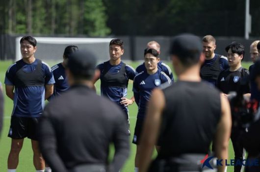 [서울=뉴스핌] 손지호 인턴기자 = 프로축구 K리그1 울산 HD 선수들. 2025.06.17 thswlgh50@newspim.com
