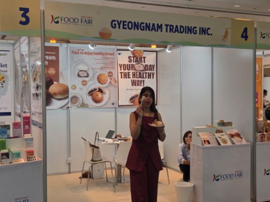 지난 17일(현지시간) 아랍에미리트(UAE) 두바이 주메이라 비치 호텔에서 '2025 두바이 K-푸드 페어'가 개최되고 있다. [사진=공동취재단]