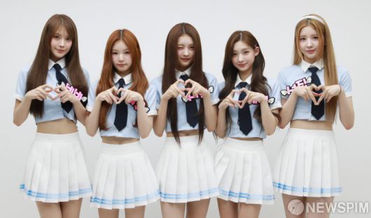 [서울=뉴스핌] 이형석 기자 = 걸그룹 힛지스(HITGS)가 24일 오후 서울 여의도 뉴스핌에서 유튜브 뉴스핌TV 'K라이징스타' 촬영을 앞두고 포즈를 취하고 있다. 2025.06.24 leehs@newspim.com