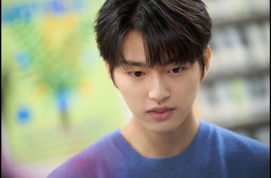 [서울=뉴스핌] 최문선 기자 = 남주서치 스틸컷. [사진=웨이브] 2025.06.27 moonddo00@newspim.com