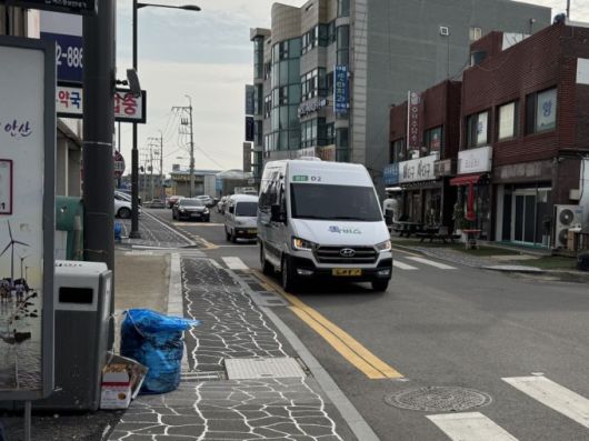 경기도의 수요응답형 교통서비스 '똑버스'. [사진=경기도]